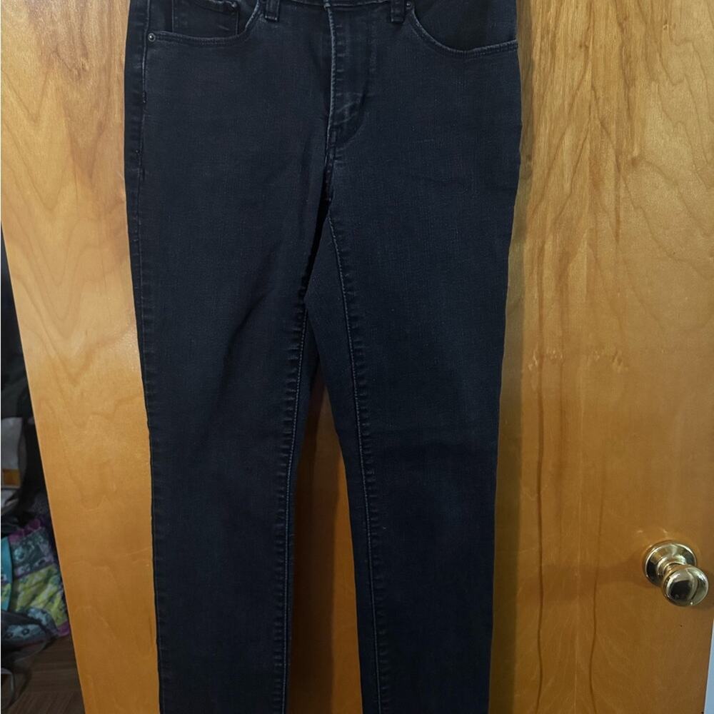Levi's Women's Black Classic Midrise Skinny Jeans - size 27